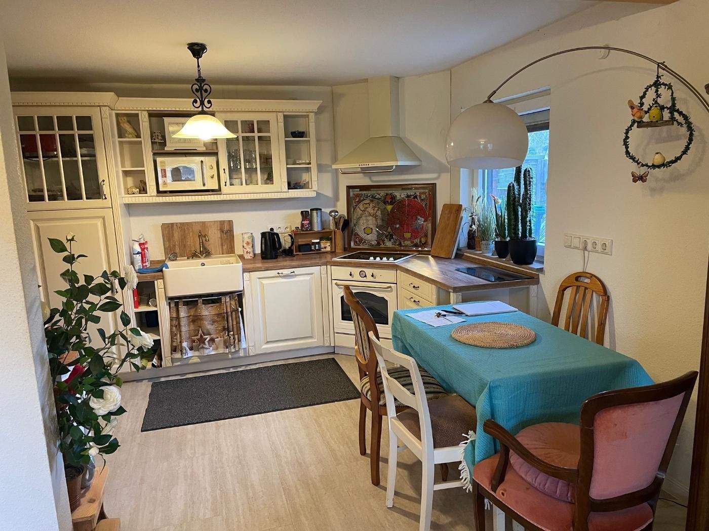 Immobilie in Parchim - Charmante Doppelhaushälfte in 19370 Parchim! Modernisiert, ruhig gelegen und mit großem Grundstück - Bild 1