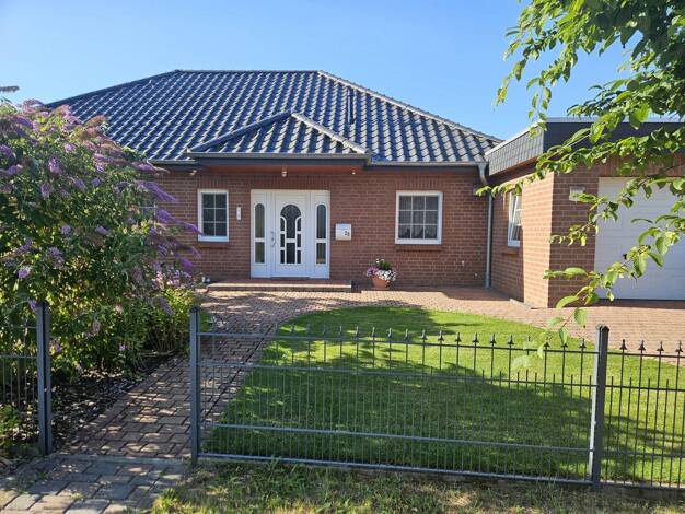 Bungalow zum Kauf provisionsfrei 528.000 € 4 Zimmer 135 m² 636 m² Grundstück Boltersen Rullstorf 21379