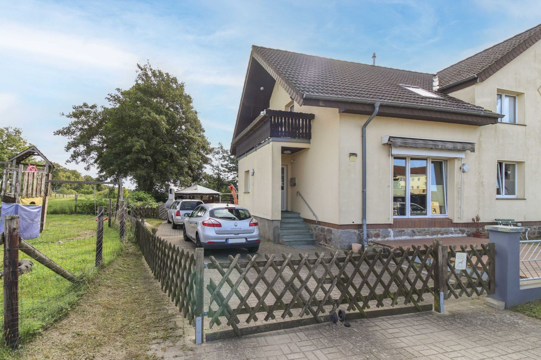 Doppelhaushälfte zum Kauf 149.000 € 5 Zimmer 122,1 m²<br/>Wohnfläche 499,1 m²<br/>Grundstück Siedenbrünzow Siedenbrünzow 17111