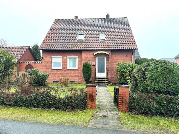 Einfamilienhaus zum Kauf 249.000 € 7 Zimmer 127 m² 722 m² Grundstück frei ab 01.05.2026 Harpstedt 27243