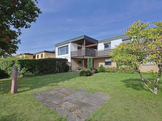 Einfamilienhaus zum Kauf 640.000 € 8,5 Zimmer 198 m² 654 m² Grundstück Herrenberg Herrenberg 71083