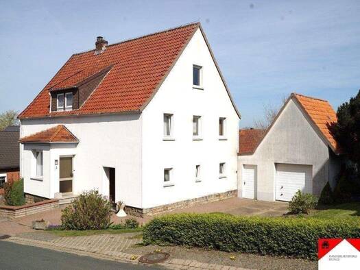 Einfamilienhaus zum Kauf 225.000 € 1 Zimmer 150 m² 1.577 m² Grundstück Obernkirchen Obernkirchen 31683