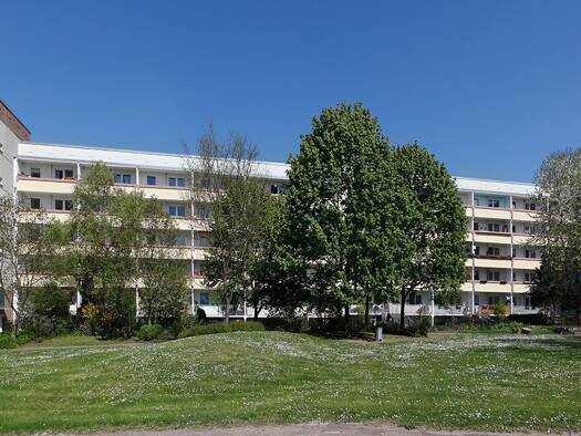 Wohnung zur Miete 339 € 2 Zimmer 56,5 m² 5. Geschoss Salzbinsenweg 3 Heide Nord West 06120