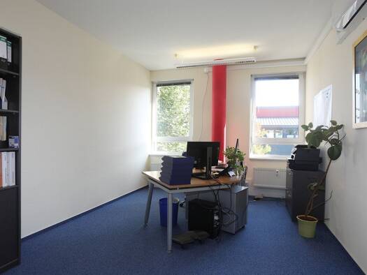 Bürokomplex zur Miete 2.660 € 5 Zimmer 188,4 m² Bürofläche Bönnigheim 74357