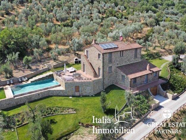 Bauernhaus zum Kauf 2.400.000 € 12 Zimmer 300 m² 26.095 m² Grundstück Arezzo 52100