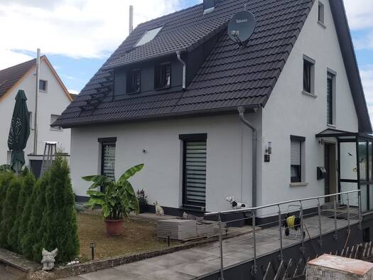 Einfamilienhaus zur Miete 1.450 € 3 Zimmer 125 m² 560 m² Grundstück frei ab 16.11.2026 Althengstett Althengstett 75382