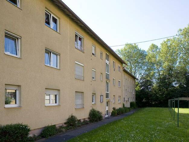 Wohnung zur Miete 719 € 3 Zimmer 63,6 m² 1. Geschoss frei ab 16.09.2026 Hinterm Bachberg 2 Preungesheim Nord-Ost 60435