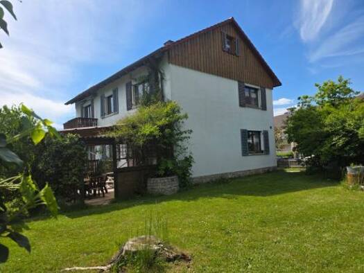 Mehrfamilienhaus zum Kauf 295.000 € 8 Zimmer 149,1 m² 631 m² Grundstück Bad Neustadt Bad Neustadt a d Saale 97616