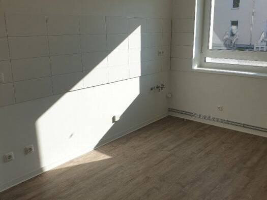 Wohnung zur Miete 304 € 1 Zimmer 34,1 m² EG frei ab sofort Gördenallee 162 Görden Brandenburg an der Havel 14772