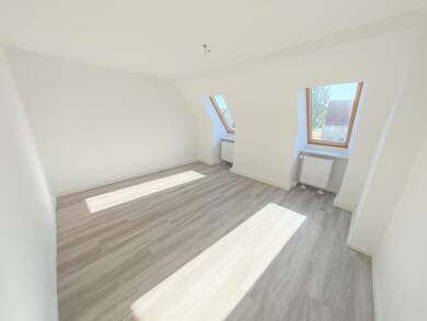 Wohnung zur Miete 448 € 2 Zimmer 44,6 m² Dachgeschoss, EG Fürstenwalde Fürstenwalde 15517