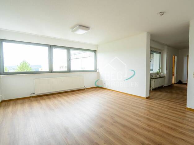 Penthouse zum Kauf 225.000 € 3,5 Zimmer 82,8 m² 8. Geschoss Schwäbisch Hall 74523