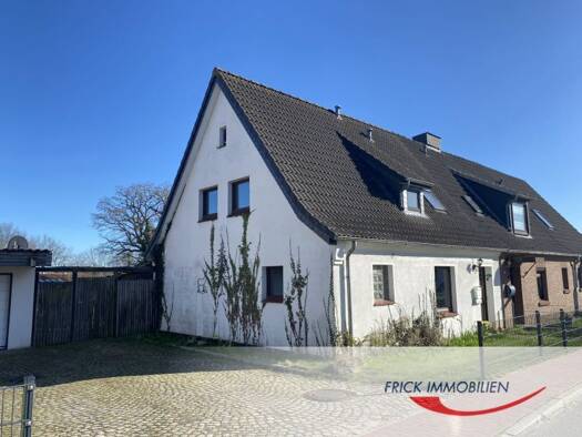 Doppelhaushälfte zum Kauf 189.000 € 4 Zimmer 88 m² 922 m² Grundstück frei ab sofort Lensahn 23738