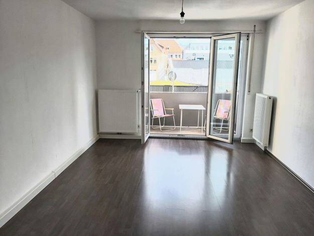 Wohnung zur Miete 950 € 2 Zimmer 55 m² 3. Geschoss frei ab 01.05.2026 Forststrasse West Stuttgart-West 70176