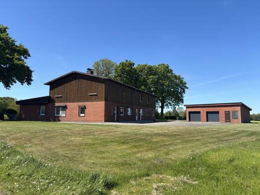 Einfamilienhaus zum Kauf 425.000 € 10 Zimmer 309 m² 17.687 m² Grundstück Am Dorfteich 6 Embühren 24819