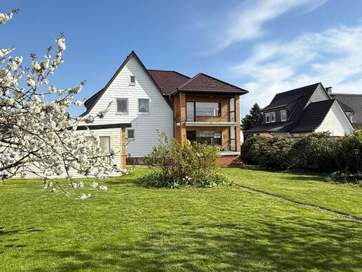 Mehrfamilienhaus zum Kauf 399.000 € 6 Zimmer 213,7 m² 1.011 m² Grundstück frei ab sofort Bad Münder Bad Münder am Deister 31848