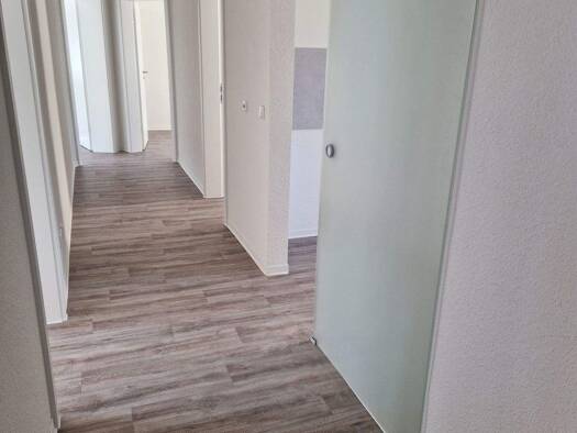 Wohnung zur Miete 749 € 4 Zimmer 99,8 m² 1. Geschoss frei ab sofort Bahnhofstraße 29 Schönebeck Schönebeck (Elbe) 39218