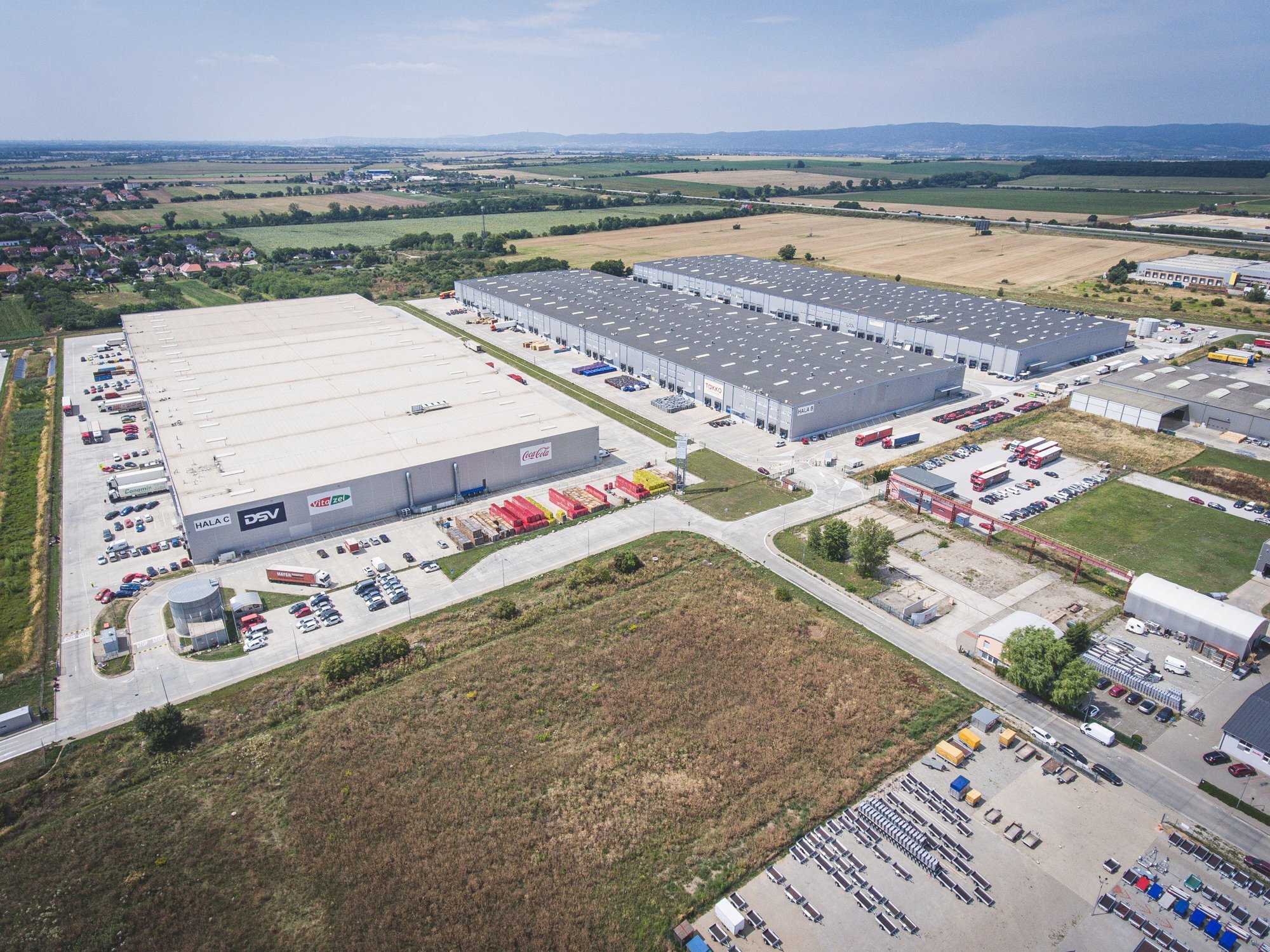 Produktionshalle zur Miete 6.500 m²<br/>Lagerfläche ab 2.500 m²<br/>Teilbarkeit Senec 903 01