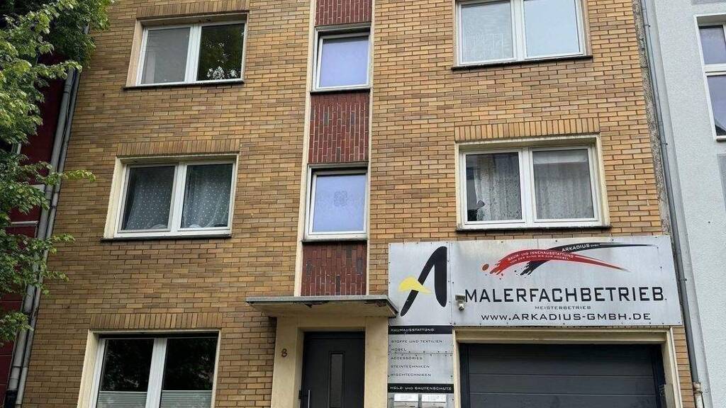 Mehrfamilienhaus mit Gewerbeeinheit im Hof am Innenhafen