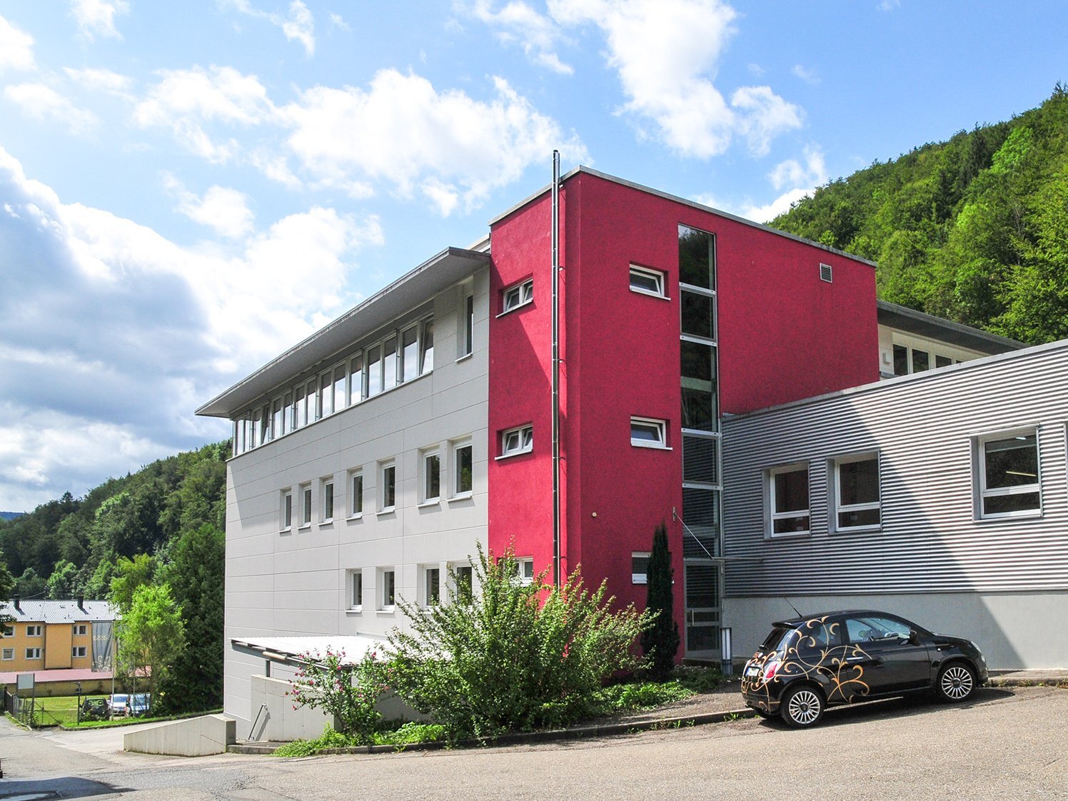 Bürofläche zur Miete provisionsfrei 651 m²<br/>Bürofläche ab 300 m²<br/>Teilbarkeit Mauchentalstraße 71 Bad Urach Bad Urach 72574