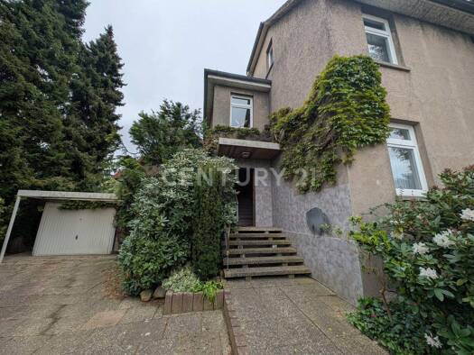 Mehrfamilienhaus zum Kauf 250.000 € 10 Zimmer 235 m² 1.247 m² Grundstück frei ab sofort Stadthagen 31655