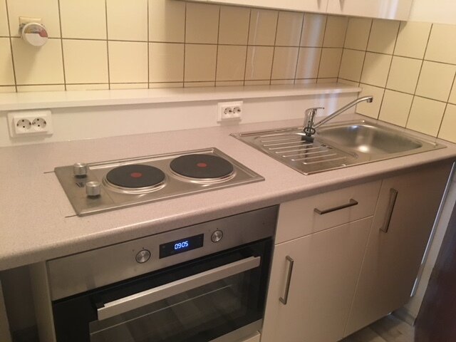 Wohnung zur Miete 450 € 1 Zimmer 38 m²<br/>Wohnfläche 01.11.2024<br/>Verfügbarkeit Rosengasse 10 Planungsbezirk 103 Straubing 94315