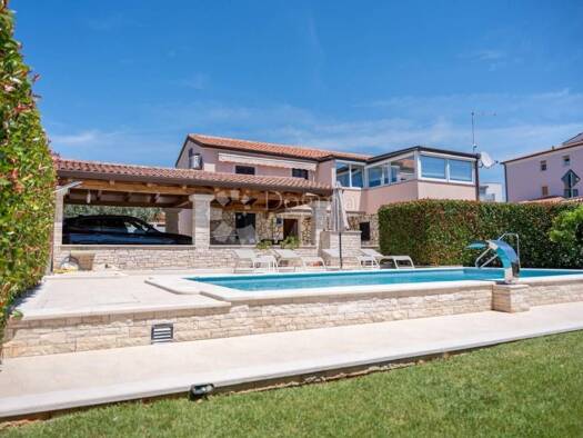 Haus zum Kauf 6 Zimmer 353 m² Novigrad Novigrad