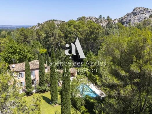Haus zum Kauf 2.595.000 € 230 m² 5.000 m² Grundstück Centre Ville Saint-Rémy-de-Provence 13210