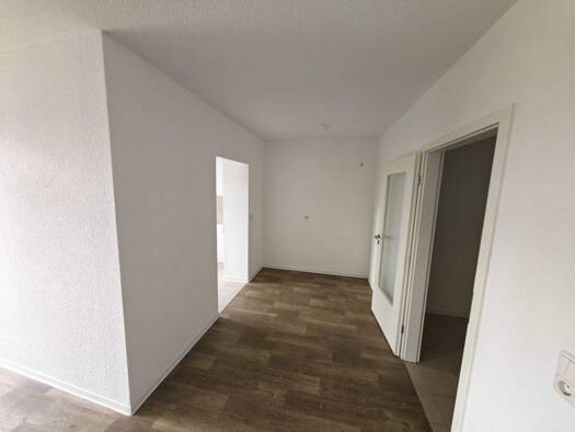 Wohnung zur Miete 530 € 3,5 Zimmer 98 m² Straßberger Straße 59b Stadtmitte Plauen 08