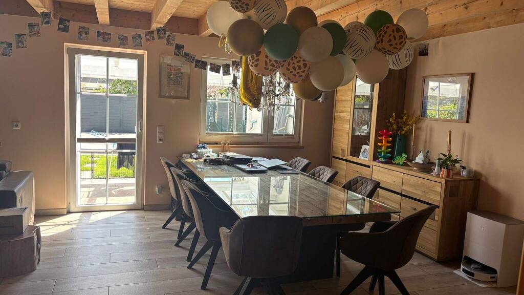 Reihenhaus zum Kauf 6 Zimmer 220 m² 311 m² Grundstück frei ab sofort Forstern 85659