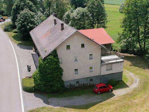 Mehrfamilienhaus zum Kauf 210.000 € 473 m² 3.595 m² Grundstück Bruckhof Rattenberg 94371