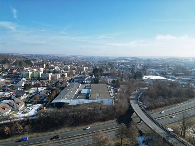 Produktionshalle zum Kauf 2.900.000 € 5.292 m² Lagerfläche Innenstadt Hof 95032