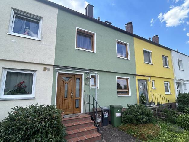 Reihenmittelhaus zum Kauf 349.000 € 5 Zimmer 120 m² 185 m² Grundstück Leerstetten Schwanstetten 90596