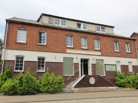 Sonstiges zum Kauf provisionsfrei als Kapitalanlage geeignet 379.500 € 670 m² 1.000 m² Grundstück Dähre 29413