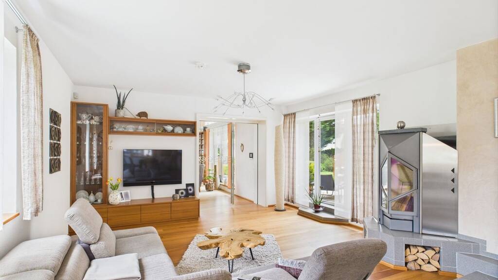 Einfamilienhaus zum Kauf 7 Zimmer 450 m² 1.500 m² Grundstück Guttenburg Gräfenberg 91322