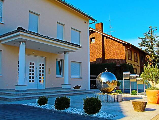 Wohnung zur Miete 940 € 2 Zimmer 67 m² EG Stresemannstraße 16 Kandel 76870