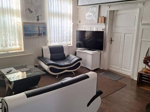 Bauernhaus zum Kauf 215.000 € 5 Zimmer 171 m² 19.000 m² Grundstück Bergen Bergen an der Dumme 29468