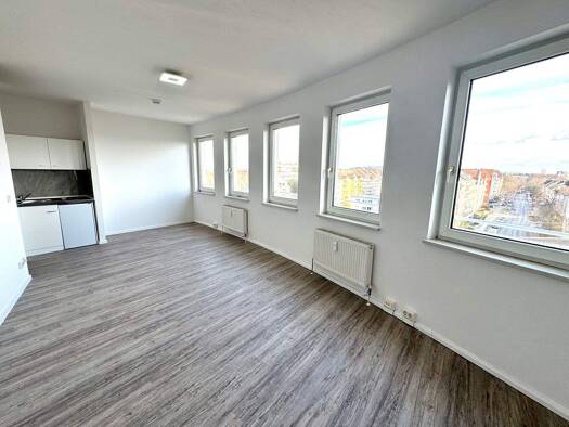 Wohnung zum Kauf 125.000 € 1 Zimmer 34 m² 6. Geschoss frei ab sofort Zerzabelshofstraße 31 Zerzabelshof Nürnberg 90478