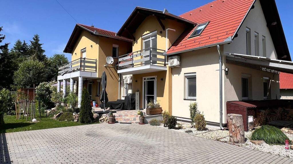 Einfamilienhaus zum Kauf provisionsfrei 495.000 € 9 Zimmer 280 m² 679 m² Grundstück Kehidakustány 8784