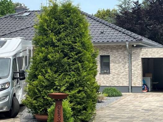 Bungalow zum Kauf provisionsfrei 565.000 € 4 Zimmer 150,7 m² 1.338 m² Grundstück Hohenwarthe Möser 39291