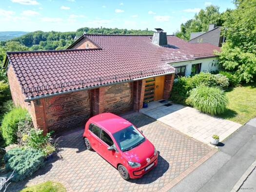 Einfamilienhaus zum Kauf 640.000 € 7,5 Zimmer 250 m² 915 m² Grundstück frei ab 01.09.2025 Syburg Dortmund / Syburg 44265