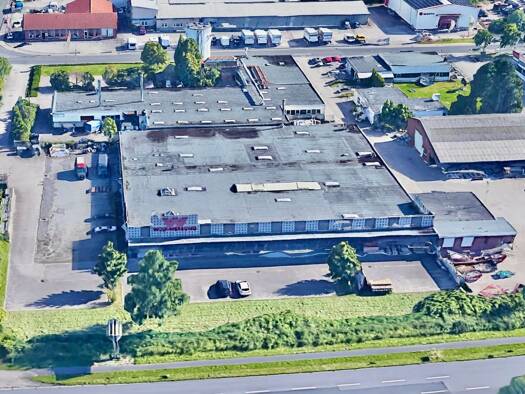 Lagerhalle zur Miete provisionsfrei 4,50 € 2.300 m² Lagerfläche teilbar ab 1.000 m² Ebkeriege Wilhelmshaven 26389