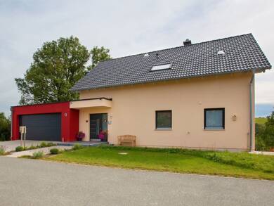 Mehrfamilienhaus zur Miete 1.780 € 7 Zimmer 176 m² 1.000 m² Grundstück frei ab 01.09.2025 Deining Deining 92364
