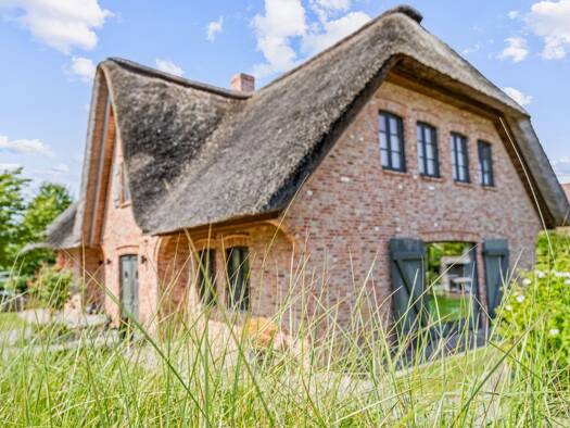 Haus zum Kauf 1.095.000 € 5 Zimmer 164,8 m² 723 m² Grundstück Sankt Peter-Ording 25826