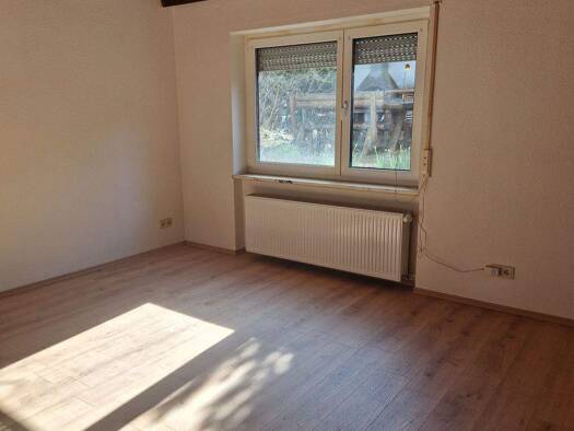 Wohnung zur Miete 350 € 2,5 Zimmer 60 m² frei ab 01.04.2026 Grünstadt 67269