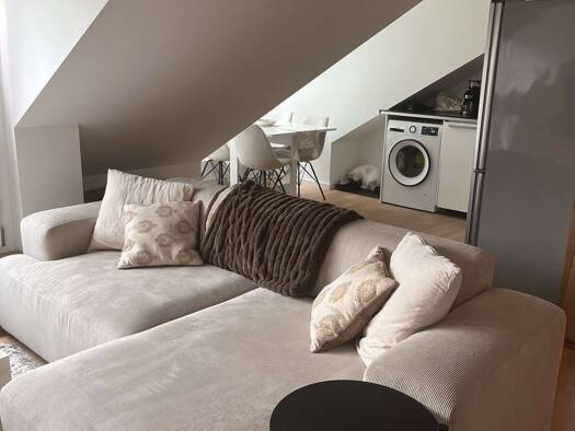 Wohnung zur Miete 1.000 € 2 Zimmer 68 m² Geschoss 3/4 frei ab sofort Floriansmühlstraße 1 b Schwabing-Freimann München 80939