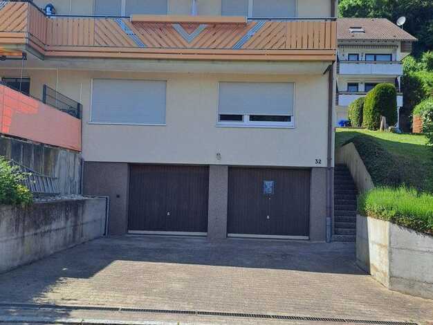 Mehrfamilienhaus zum Kauf provisionsfrei 520.000 € 9 Zimmer 252 m² 640 m² Grundstück Hallauer Straße 32 Stühlingen Stühlingen 79780
