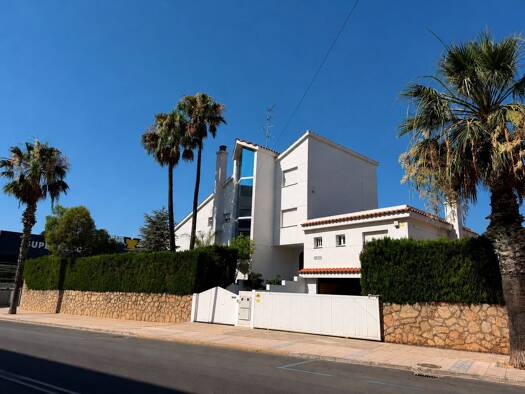 Villa zum Kauf 1.350.000 € 450 m² 1.075 m² Grundstück 37 Ctra. de l Estación Peniscola 12598