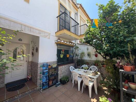 Reihenhaus zum Kauf 275.000 € 4 Zimmer 107 m² Algeciras 11207