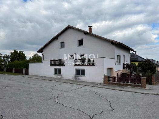 Einfamilienhaus zum Kauf 449.000 € 8 Zimmer 175 m² 725 m² Grundstück Kollnbrunn 2222