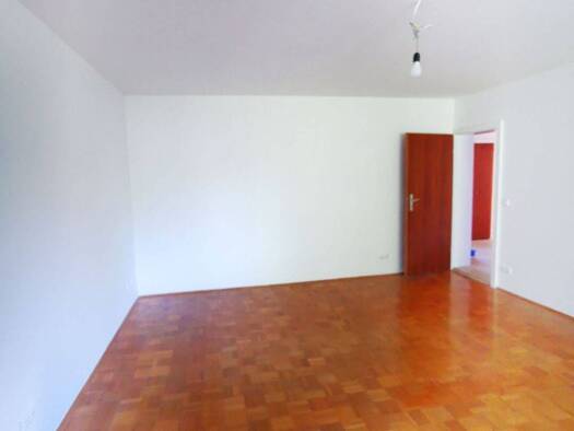Wohnung zur Miete 800 € 1 Zimmer 60 m² Geschoss 1/4 frei ab 01.09.2026 West Rosenheim 83022